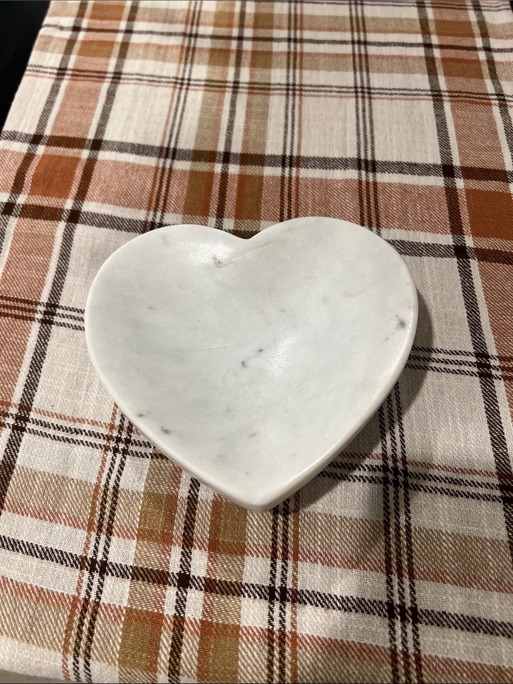 Marble heart trinket dish